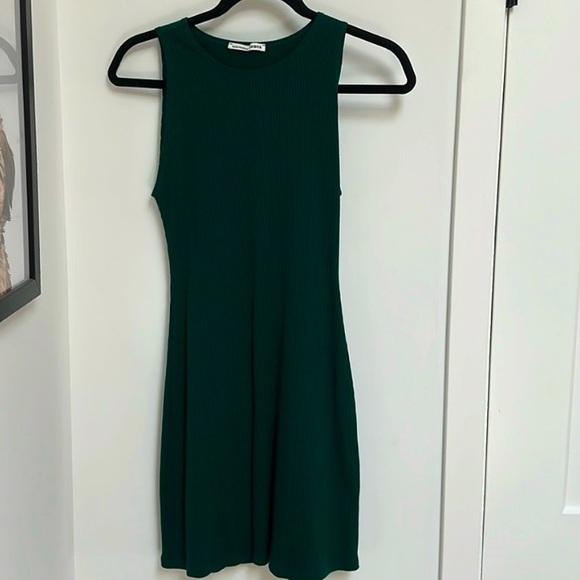 NWOT ✨ Reformation XS Emerald Green knit dress - Picture 3 of 3
